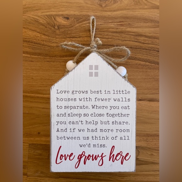 Love Grows Here Sign - Picture 3 of 4